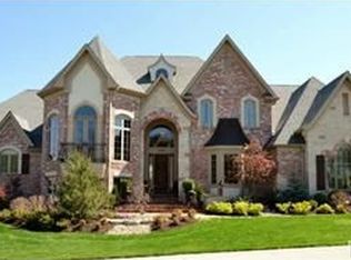 1506 Homestead Summit Dr, Chesterfield, MO 63005