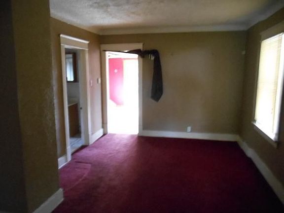 4th image of 2808 Mulberry St