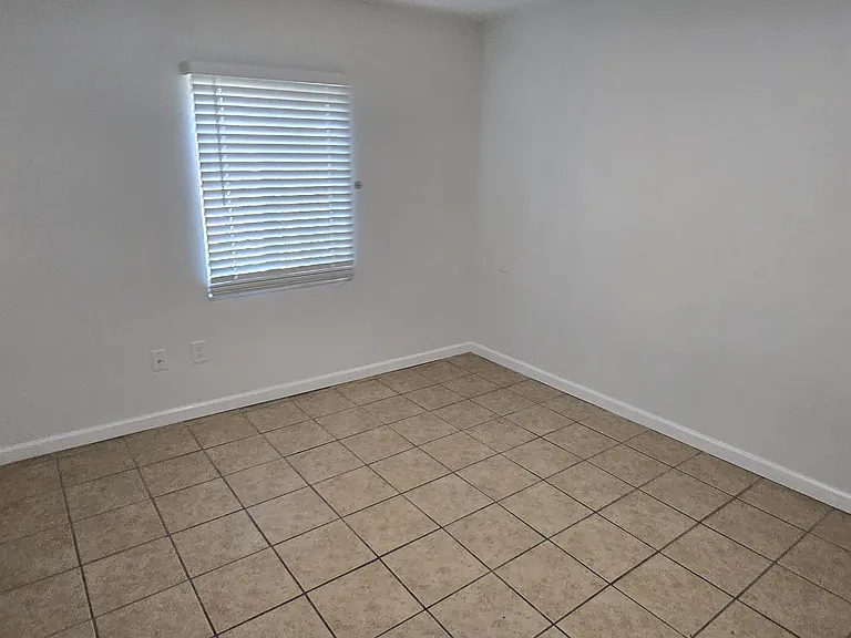 2501 N Sparkman Blvd — Photo 2