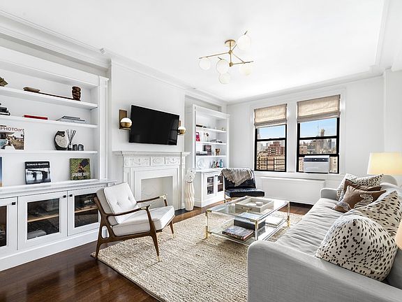 2nd image of 255 W 84th St APT 12C