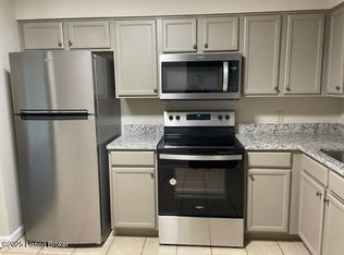 1505 La Fontenay Ct, Louisville, KY 40223