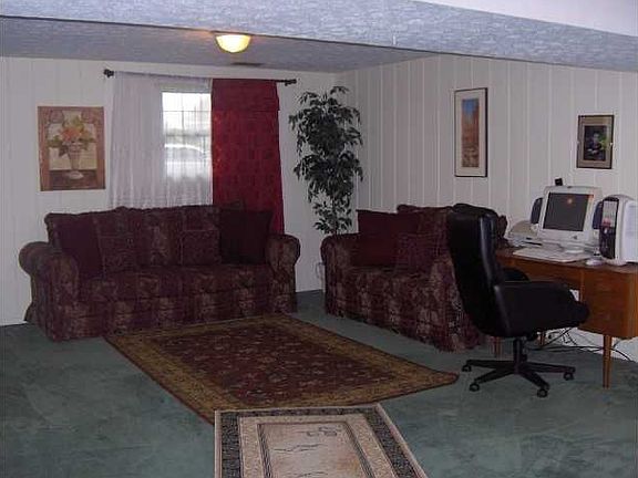 5th image of 4991 Mengel Ln