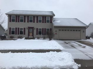 273 Goldenrod Dr, Omro, WI 54963