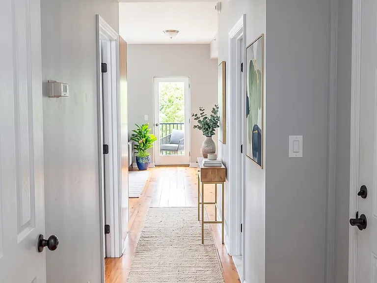 11779 Somerset Ave #304 — Photo 7