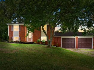 304 Plantation Dr, Clarksville, TN 37042