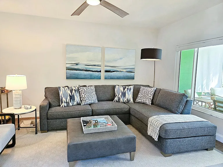 713 W Venice Ave — Photo 17