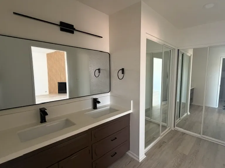 Master Bedroom Closet
