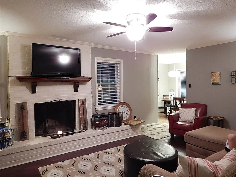 461 Dove Valley Rd — Photo 4