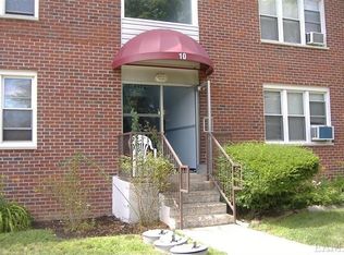 10 Stokes Rd APT 2B, Yonkers, NY 10710