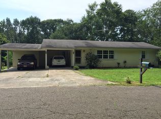 33 Piedmont Ave, Oxford, AL 36203