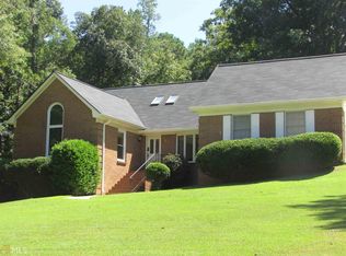 310 Mapledale Trl, Sharpsburg, GA 30277