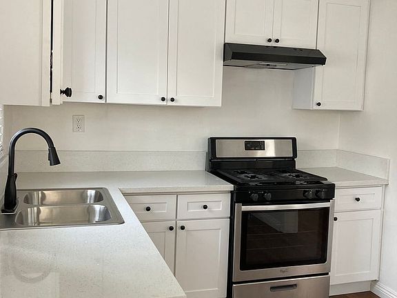2nd image of 415-417 E 20th St #415-G
