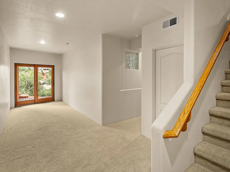 227 Les Springs Dr — Photo 50
