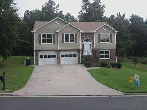 1st image of 550 Heritage Woods Dr