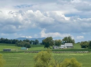 400 Hatchery Rd, Grottoes, VA 24441