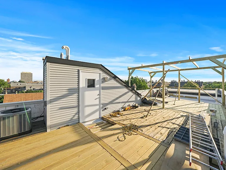 1541 N Bosworth Ave #PENTHOUSE — Photo 26