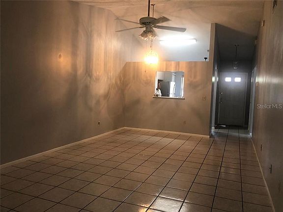 3rd image of 519 Bablonica Dr
