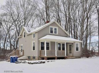 29 Grove St, Seekonk, MA 02771