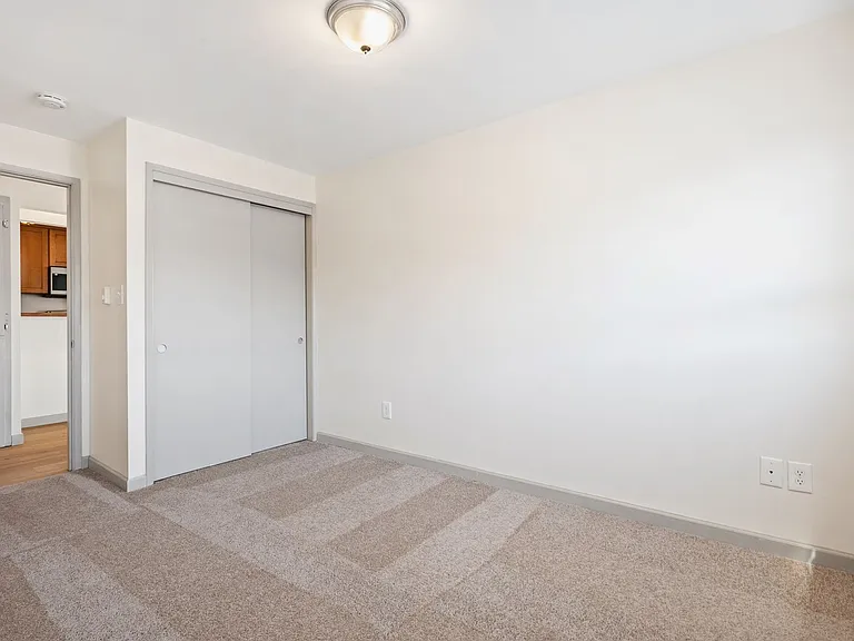 Alki Shores Apartments — Photo 27