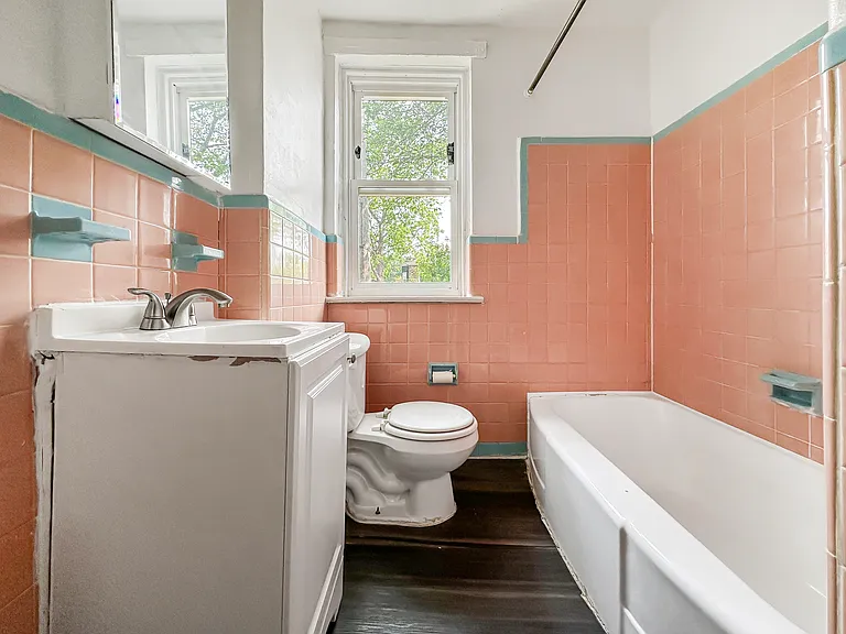 1545 Medary Ave #B-7 — Photo 6