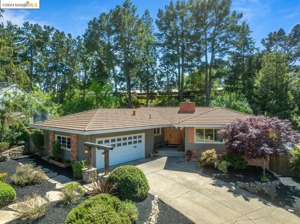 12901 Brookpark Rd, Oakland, CA 94619