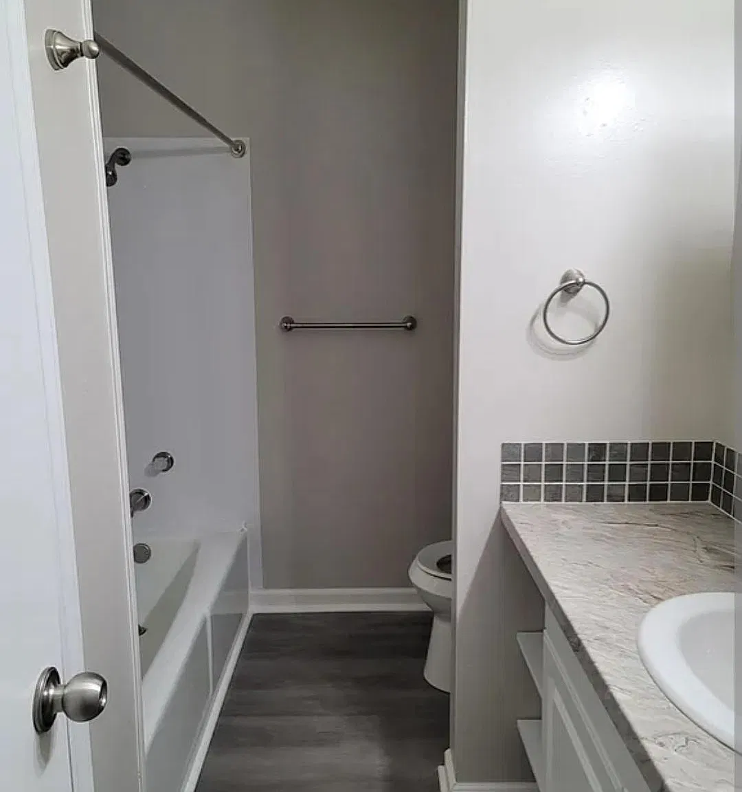 2 bed, 700 sqft, $950 — Photo 3