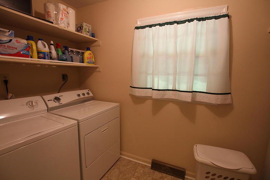 1st image of 309 Governors Ln