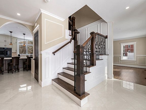 3rd image of 5 Osprey Lane