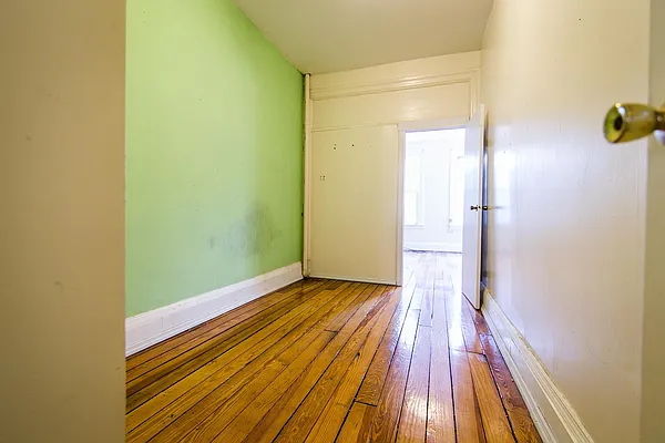 Rented by Nooklyn NYC LLC | media 18