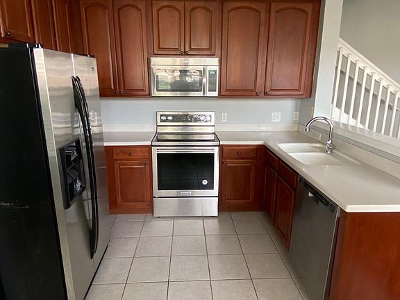 5th image of 1161 Washburn Ct