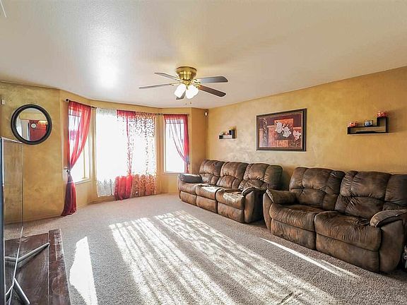 3rd image of 4515 Clydesdale Ln