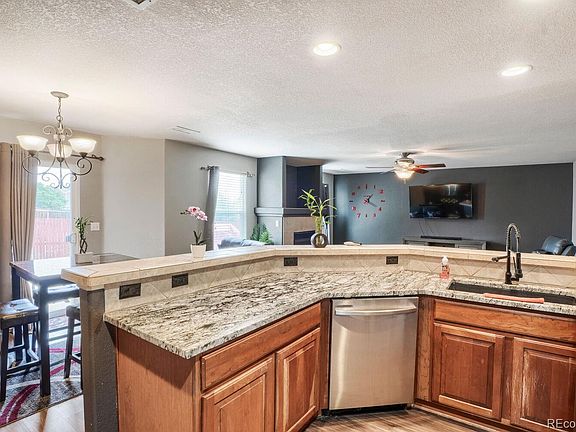 3rd image of 13802 Lilac Street