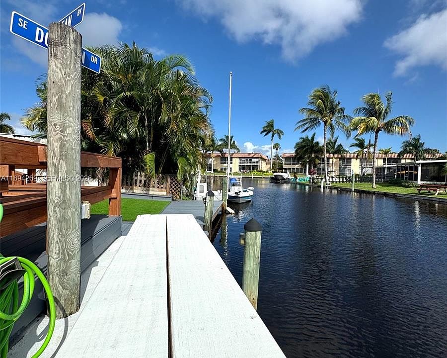 1st image of 129 SW Hideaway Pl