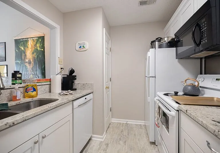 2165 Milledge Ave #A-10 — Photo 6