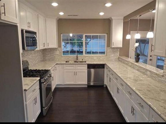 4th image of 1441 Peach Pl