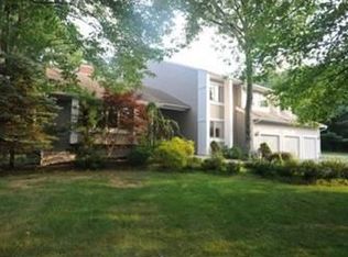 26 Sentry Hill Rd, Sharon, MA 02067