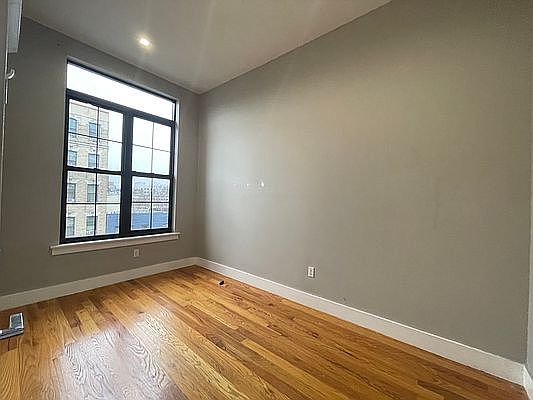 1st image of 153 Tompkins Ave #1A