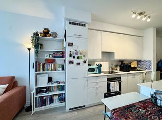 36 Elm Dr W #502, Mississauga, ON L5B 0N3