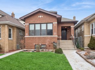 5022 N Central Park Ave, Chicago, IL 60625