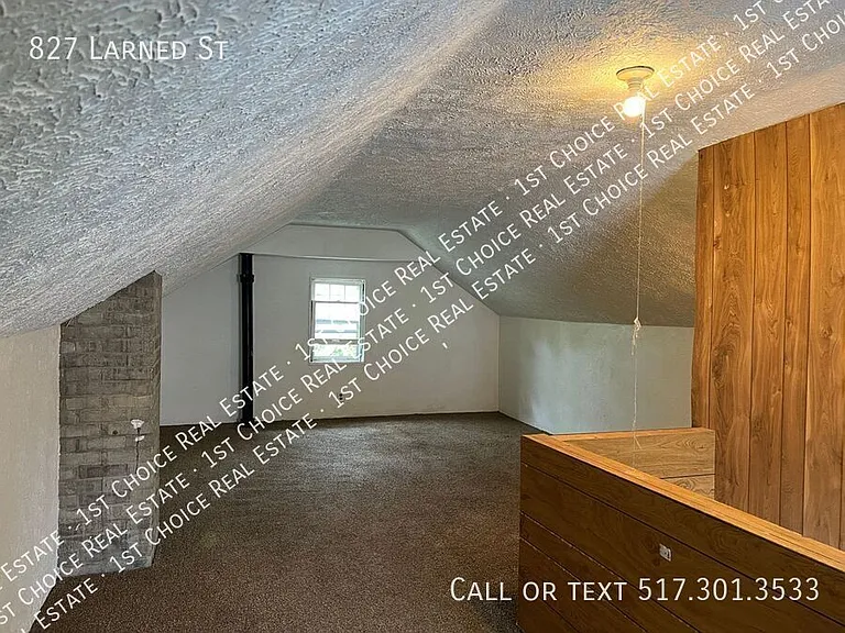 827 Larned St — Photo 16