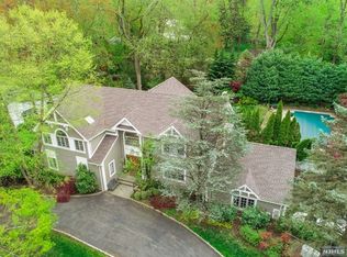 80 Glenwood Rd, Tenafly, NJ 07670