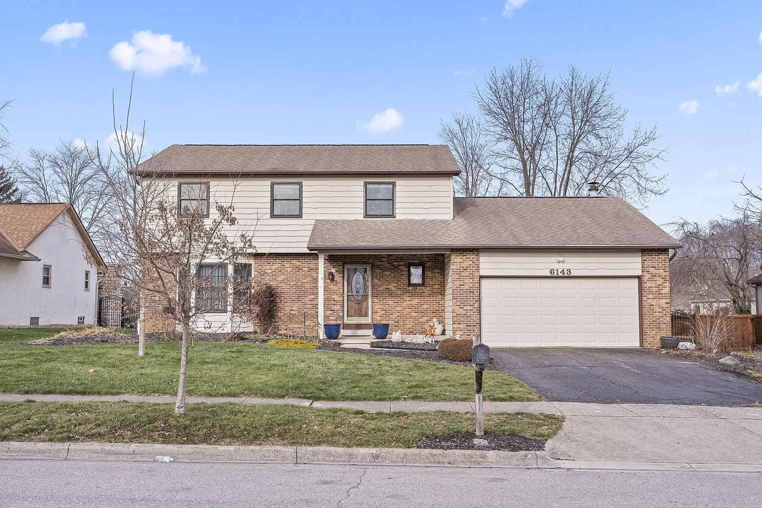 6143 Catawba Dr photo 1