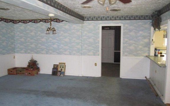 3rd image of 206 N Smith St