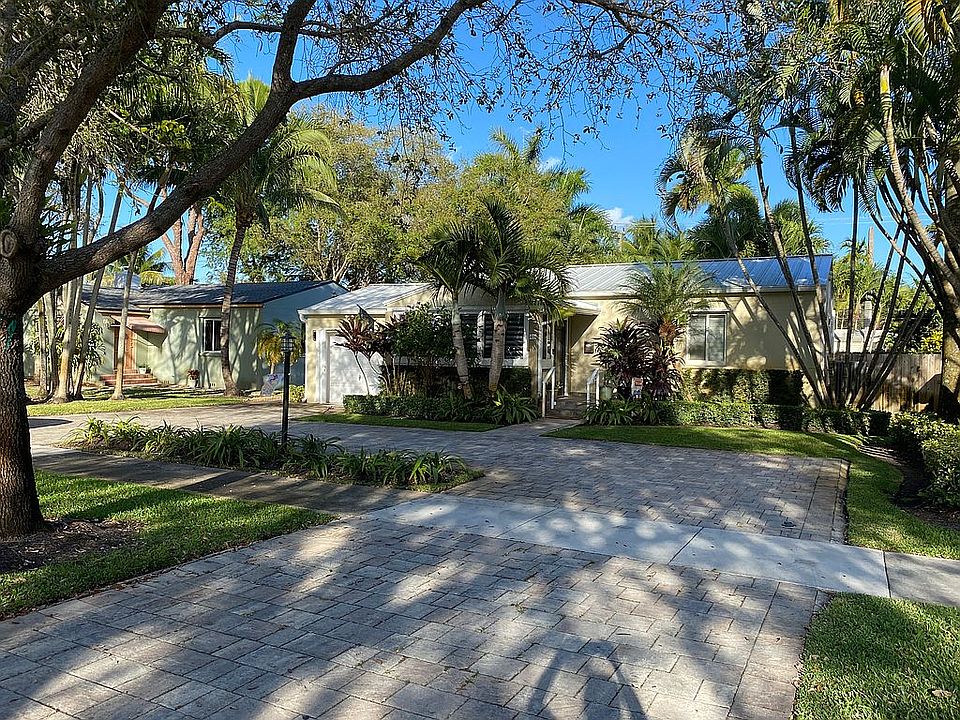 1st image of 433 La Villa Dr