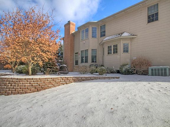 2nd image of 650 Saddlebrook Dr