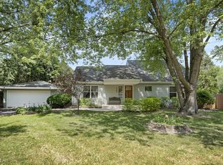 1704 Hawthorne Ln, McHenry, IL 60050