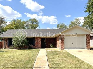 203 Briar Creek Dr, Crandall, TX 75114