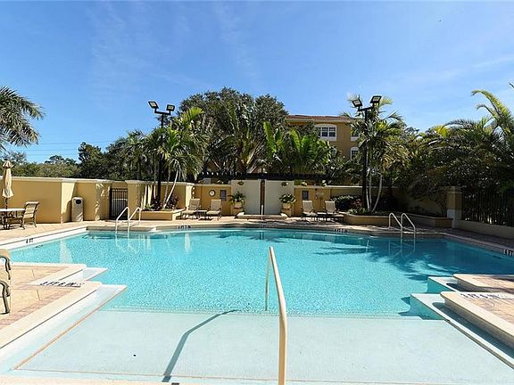 4th image of 1064 N Tamiami Trl Unit 1501