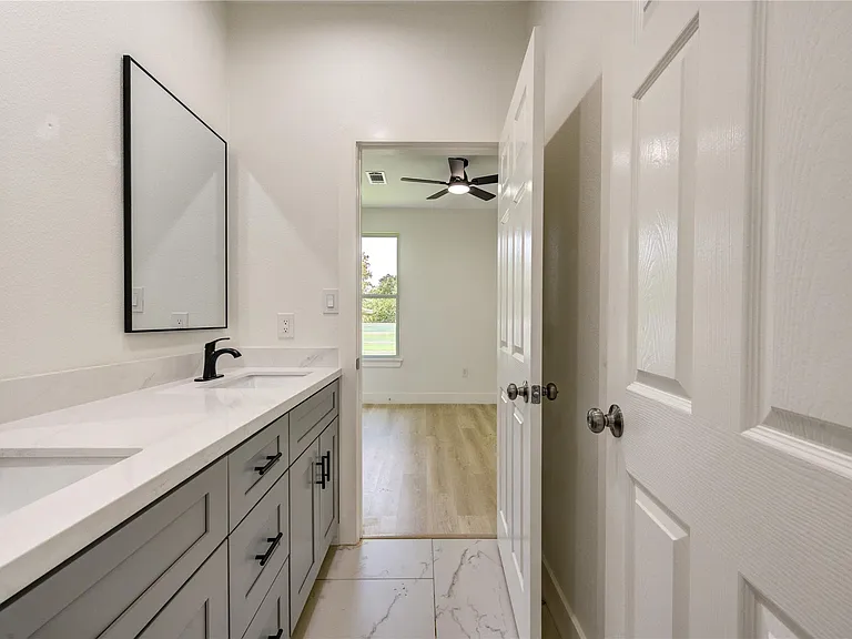 508 Georgia St — Photo 31