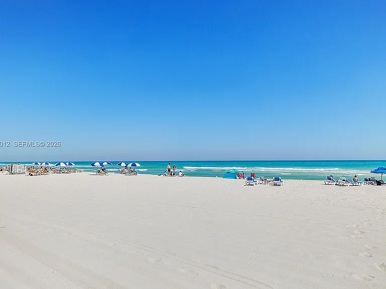 5161 Collins Ave #910 — Photo 18